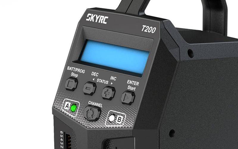 SkyRC T200 12/220V 2x100W Computerlader
